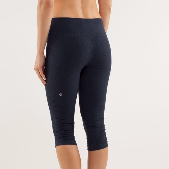 lululemon athletica Pants - Lululemon In The Flow Crops size 4
